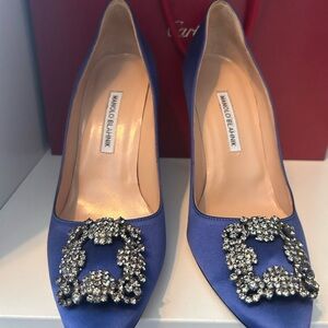 Authentic Manolo Blahnik Hangisi
